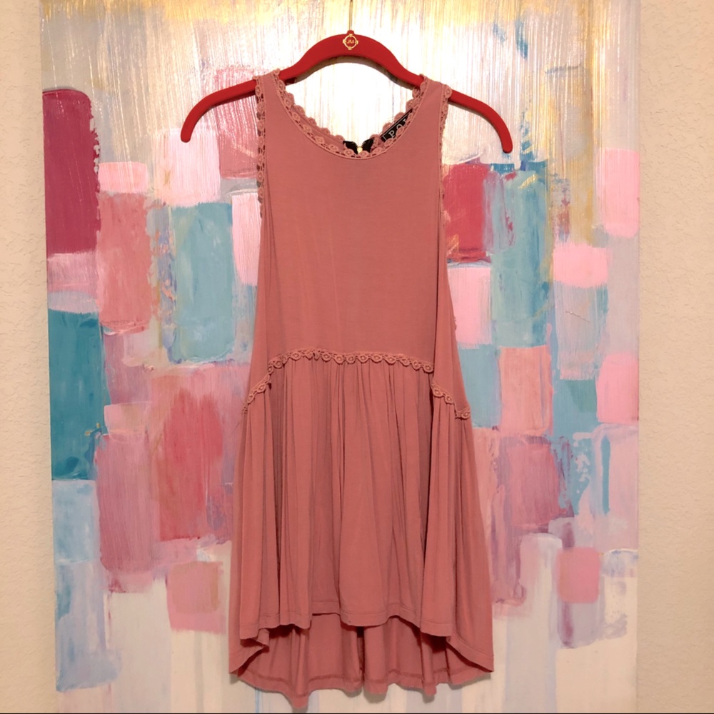 Small Blush colored POL nice top